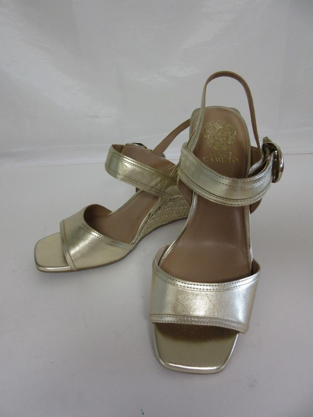 VINCE CAMUTO Gold Metallic 9.5 Helcey Wedge Open Toe Sandals-Excellent